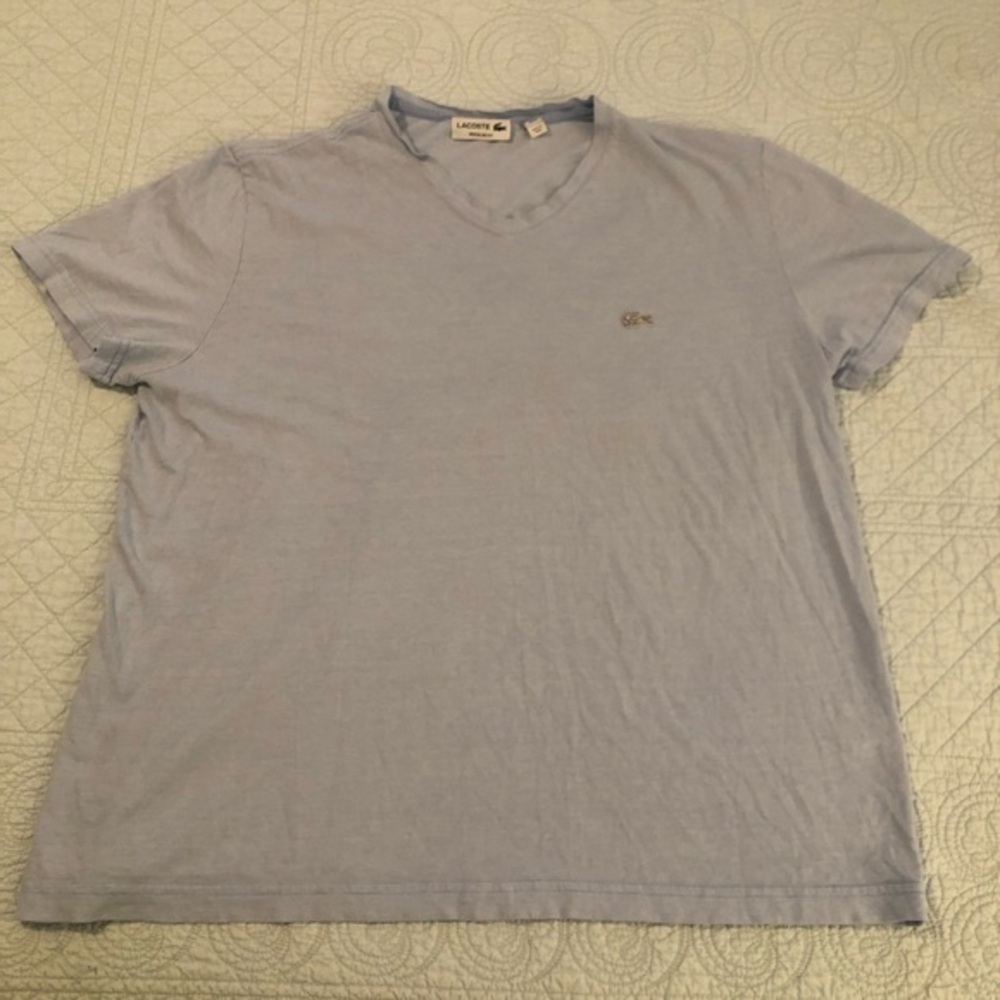 Lacoste v-neck t-shirt. Size XL.